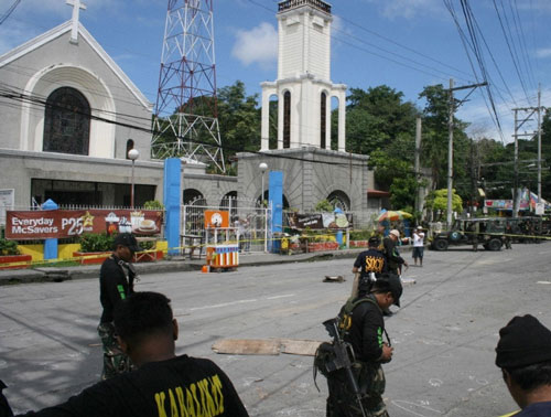 フィリピン南部・教会付近で爆発事件
