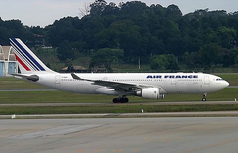 仏エールフランス航空の旅客機エアバスA330と同型機